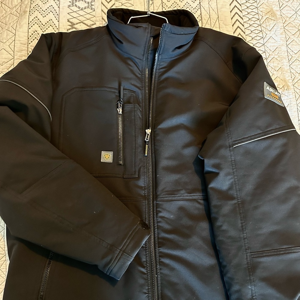 Like new Ariat men’s Rebar winter coat
